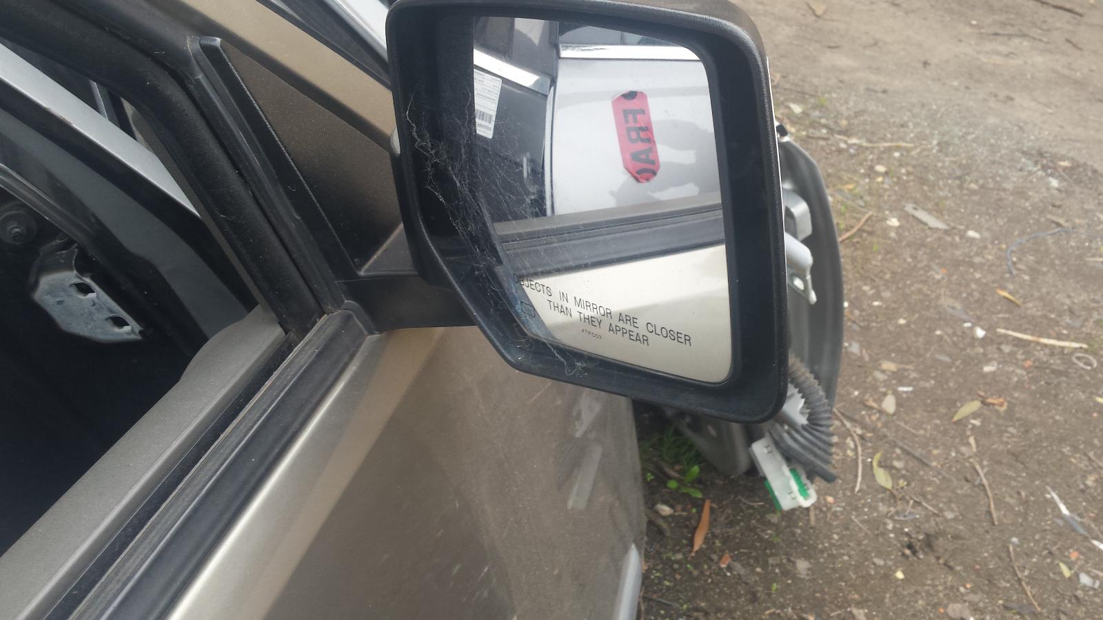 View Auto part Right Door Mirror Dodge Nitro 2010