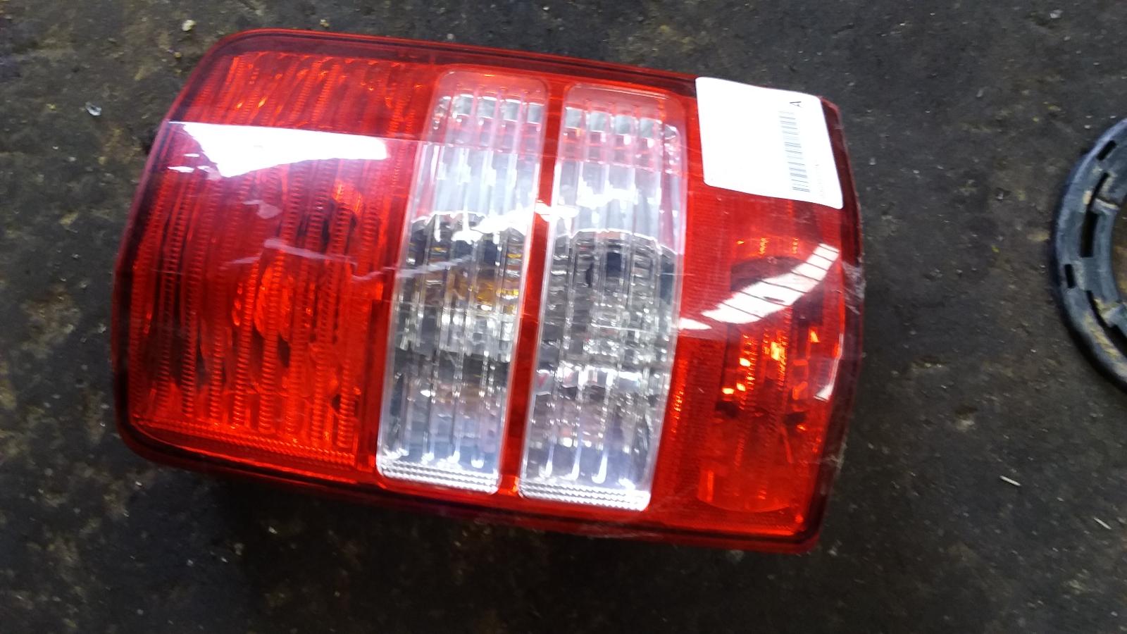 View Auto part Right Taillight Jeep Cherokee 2012