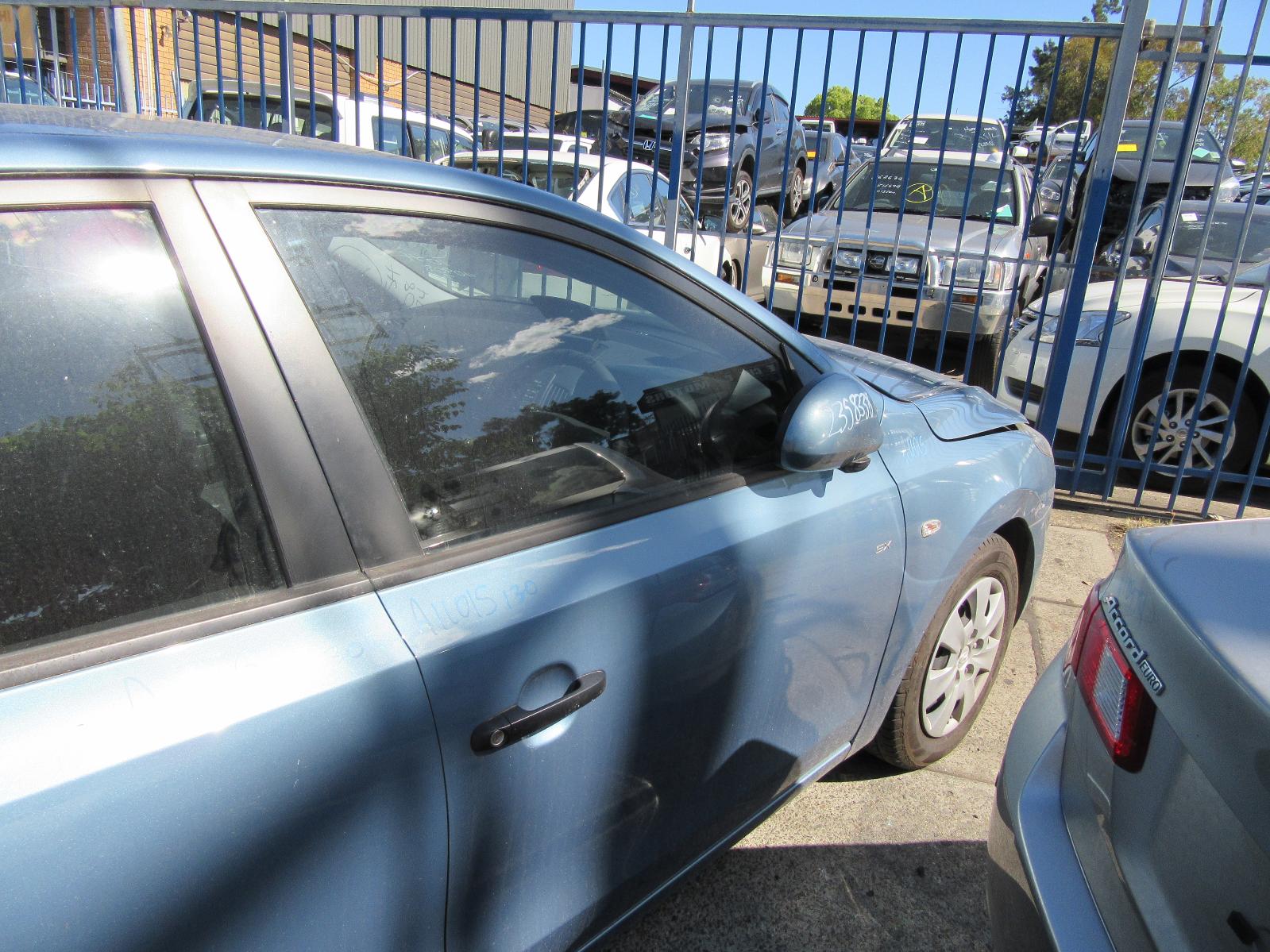 View Auto part Left Door Mirror Hyundai I30 2009