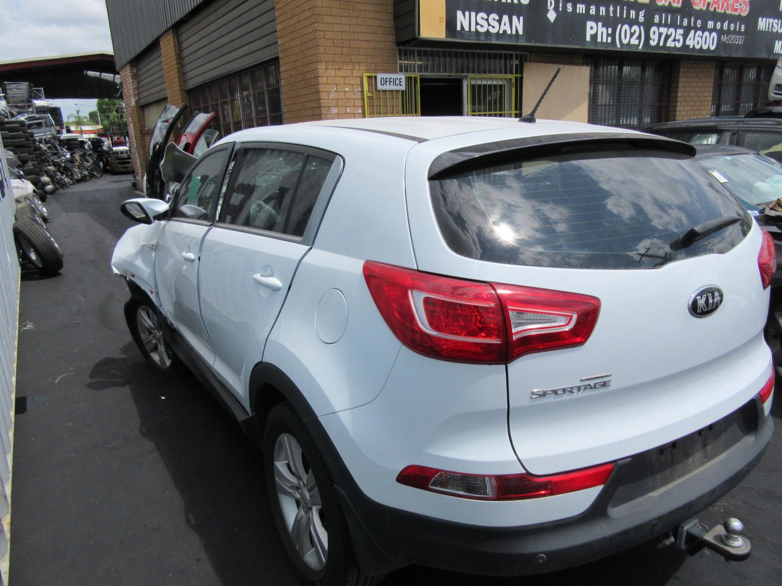 View Auto part Right Taillight Kia Sportage 2014