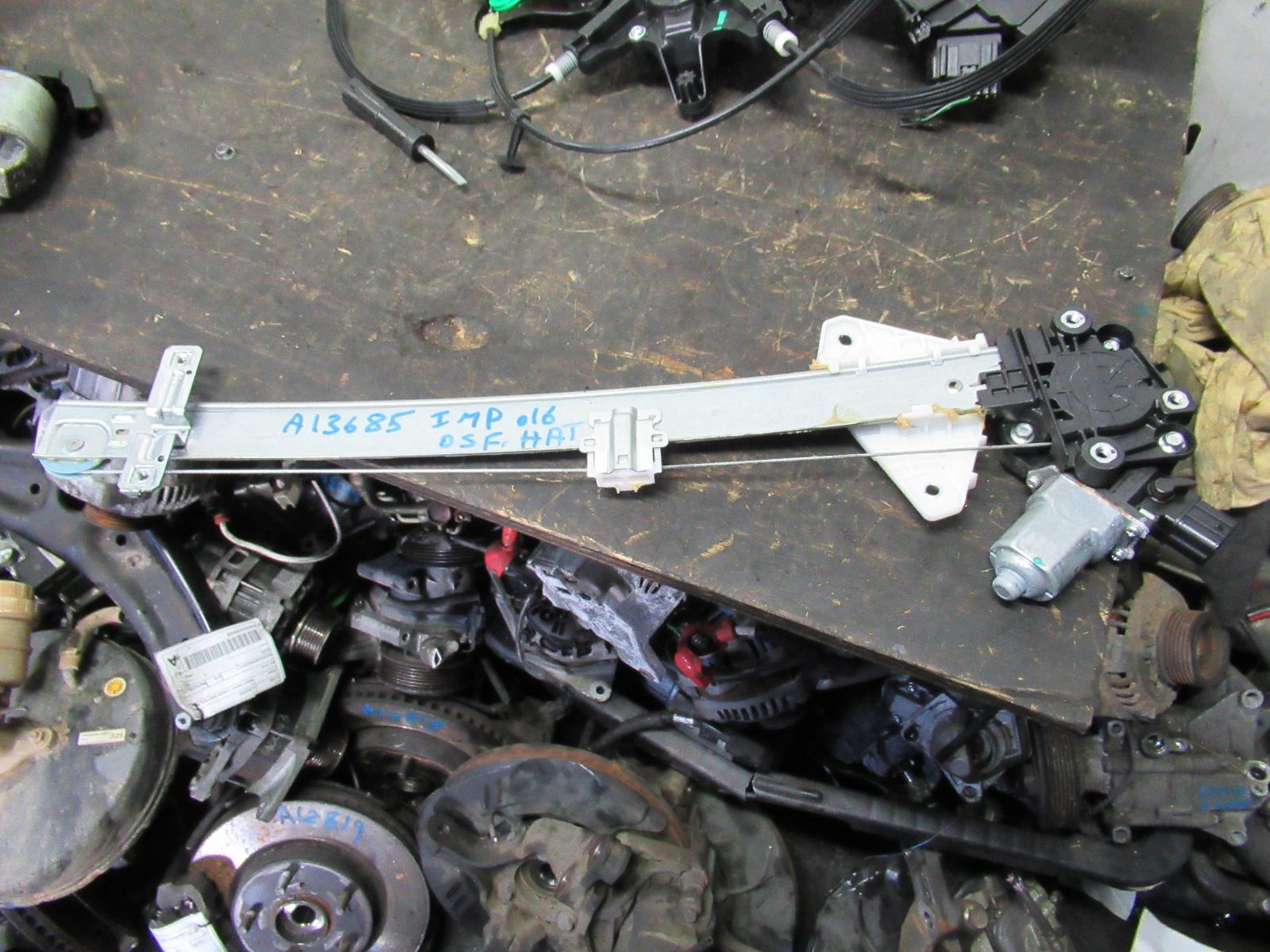 View Auto part Right Front Window Reg/Motor Subaru Impreza 2016