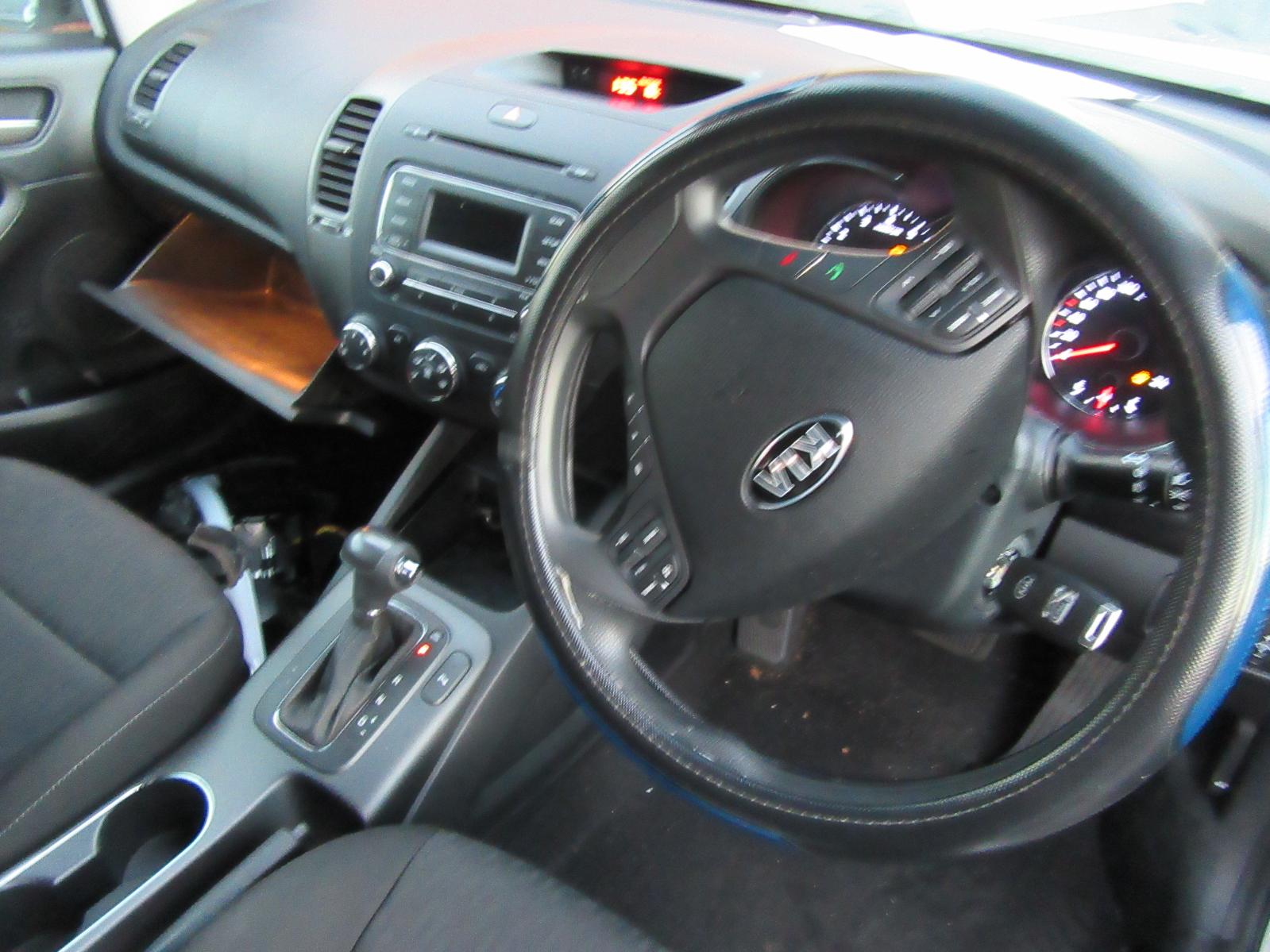 KIA CERATO RIGHT AIRBG STEERING WHEEL YD, SEDAN/HATCH, 04/13 13 14 15