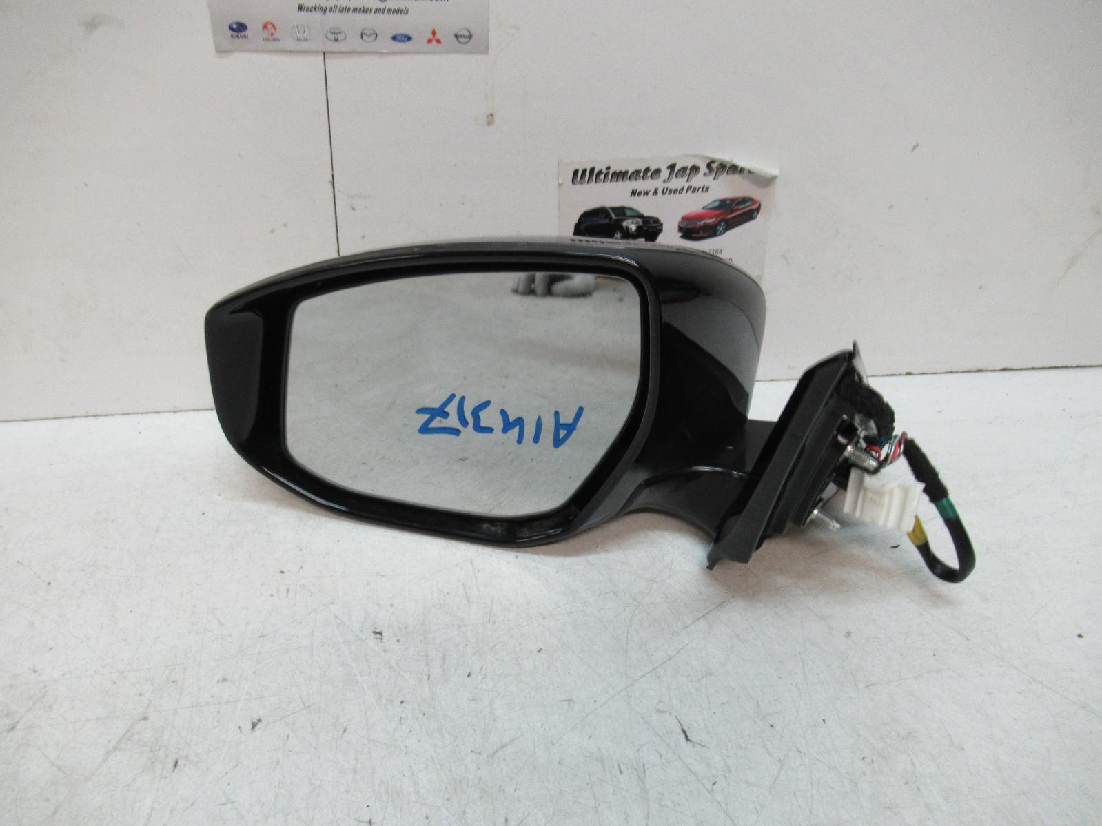 View Auto part Left Door Mirror Nissan Altima 2016