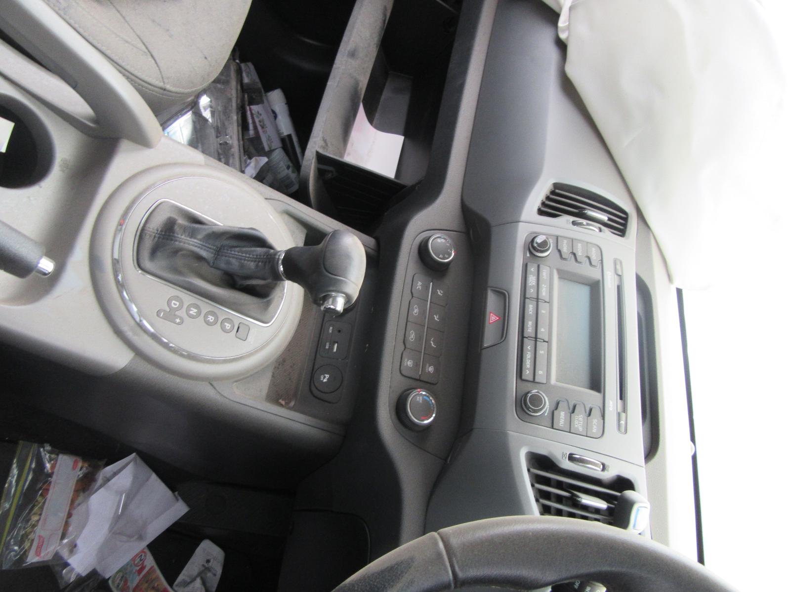 View Auto part Right Taillight Kia Sportage 2015