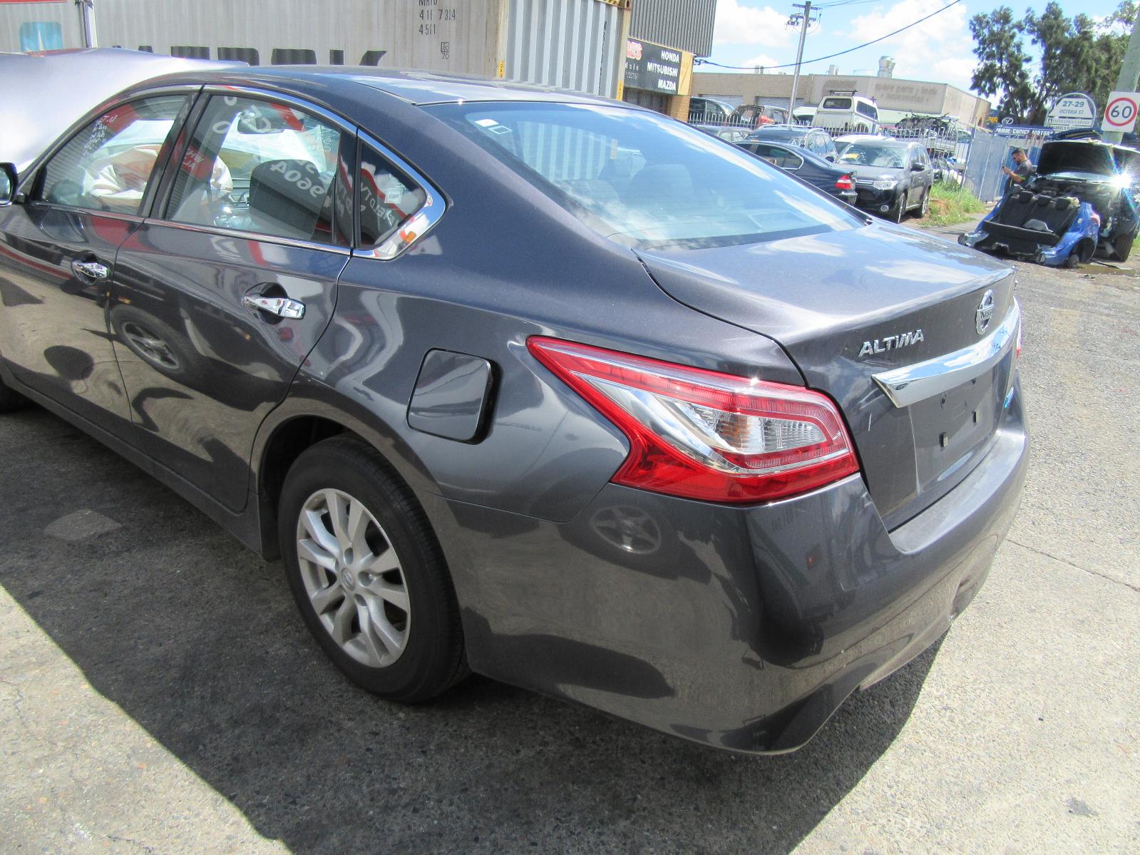View Auto part Engine Nissan Altima 2016