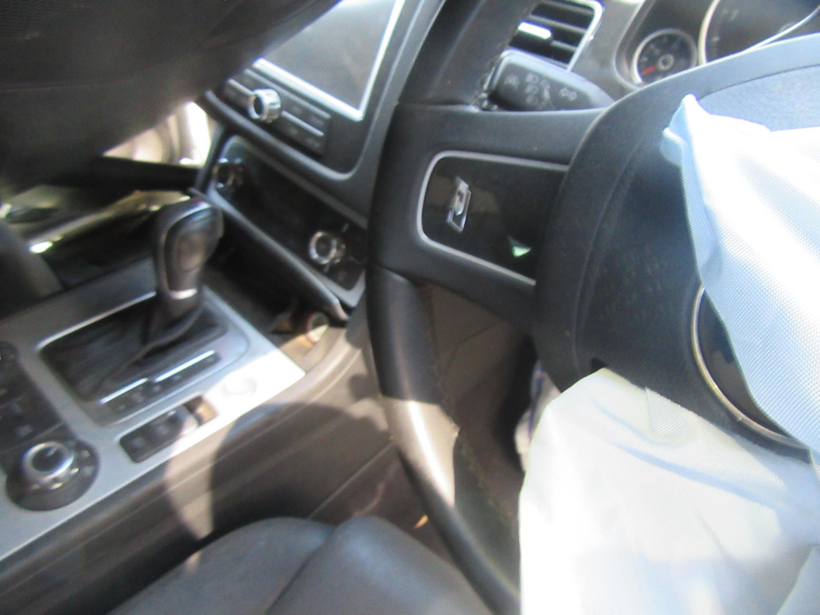 View Auto part Pedal Assembly Volkswagen Touareg 2013