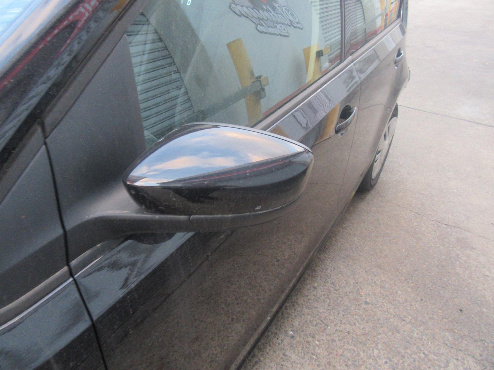 View Auto part Left Taillight Volkswagen Up 2012