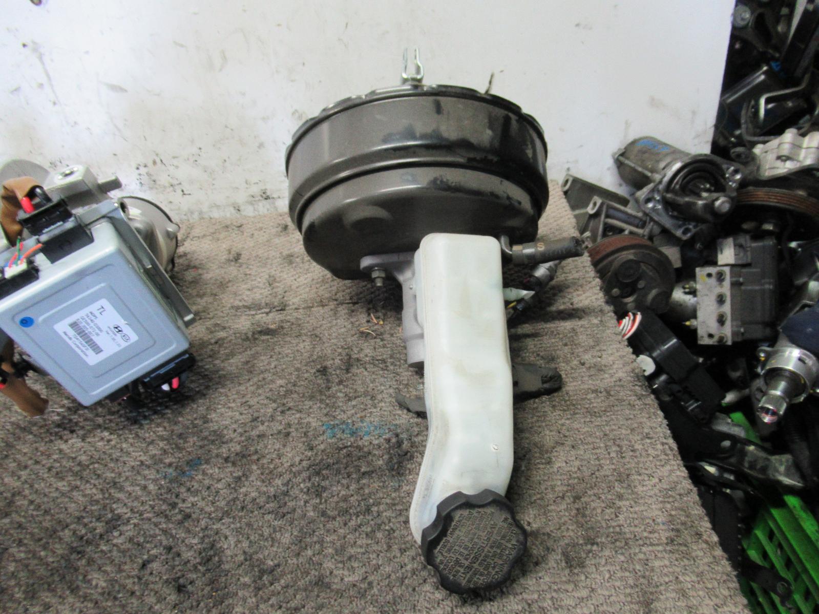 View Auto part Brake Booster Hyundai Tucson 2015