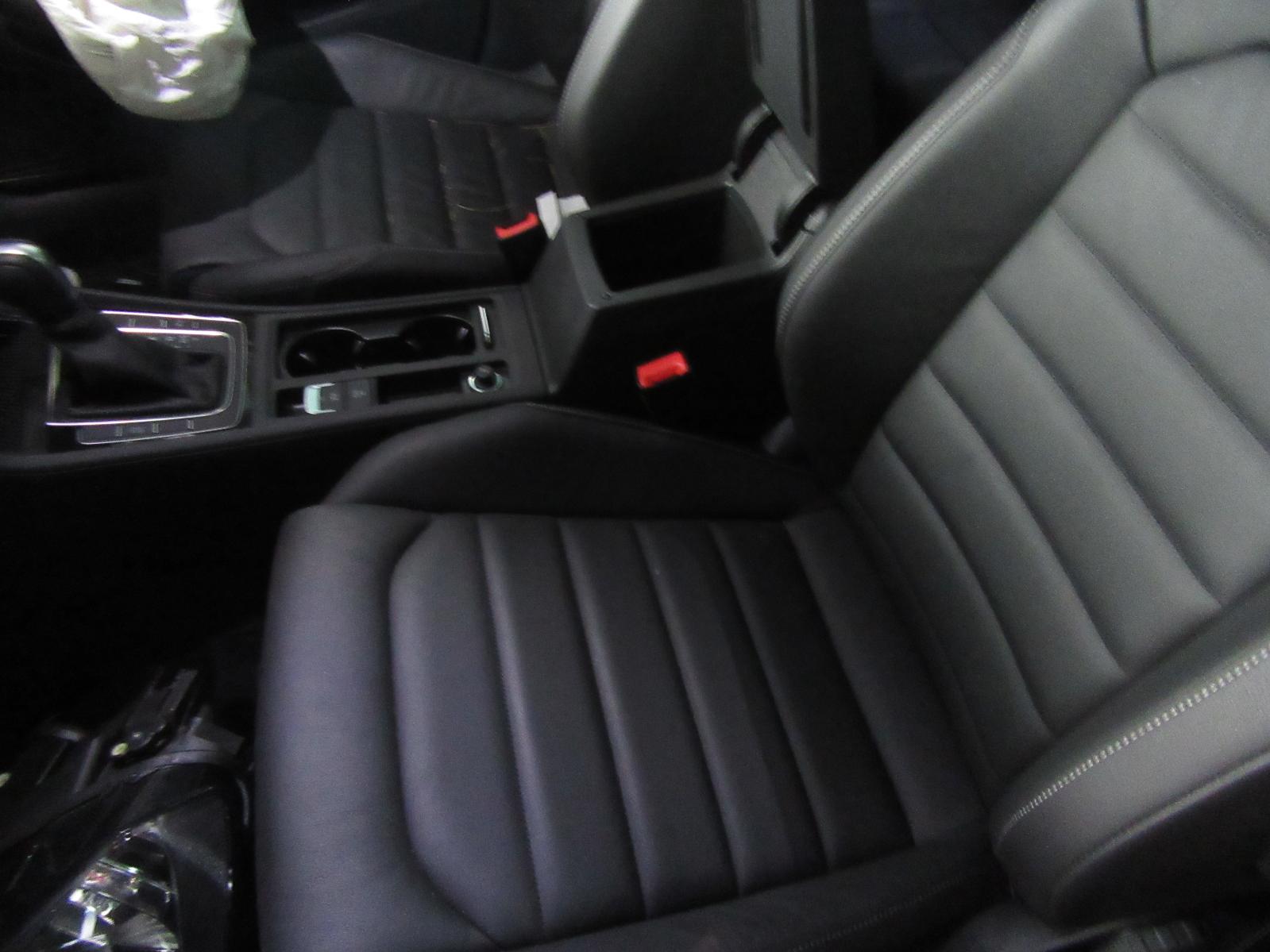 View Auto part Left Taillight Volkswagen Golf 2016