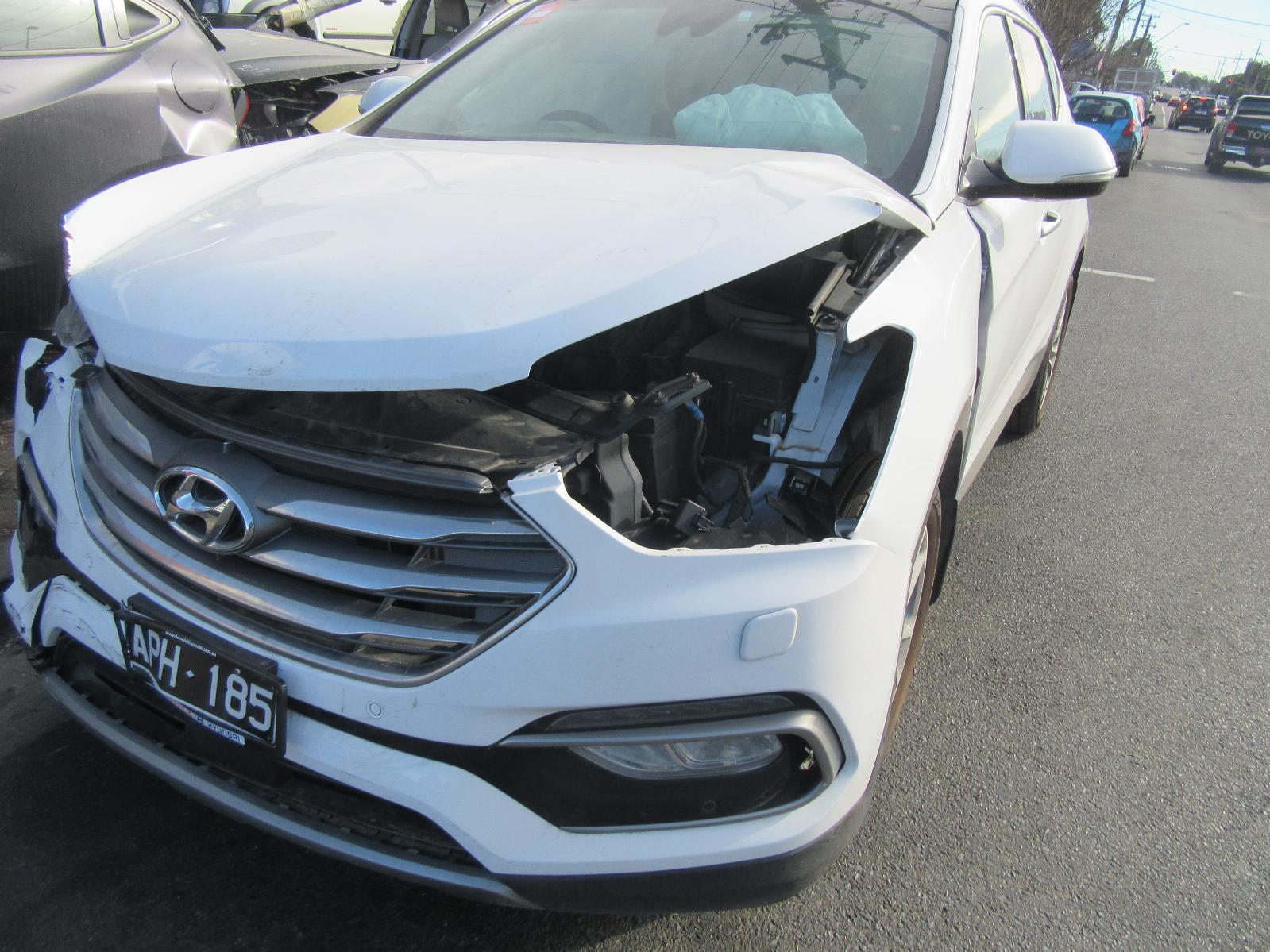 View Auto part Right Taillight Hyundai Santa Fe 2016