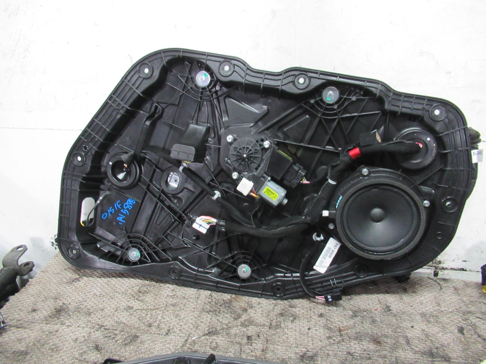 View Auto part Right Front Window Reg/Motor Kia Cerato 2013