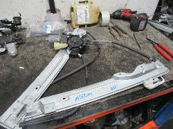 View Auto part Right Front Window Reg/Motor Ford Kuga 2013