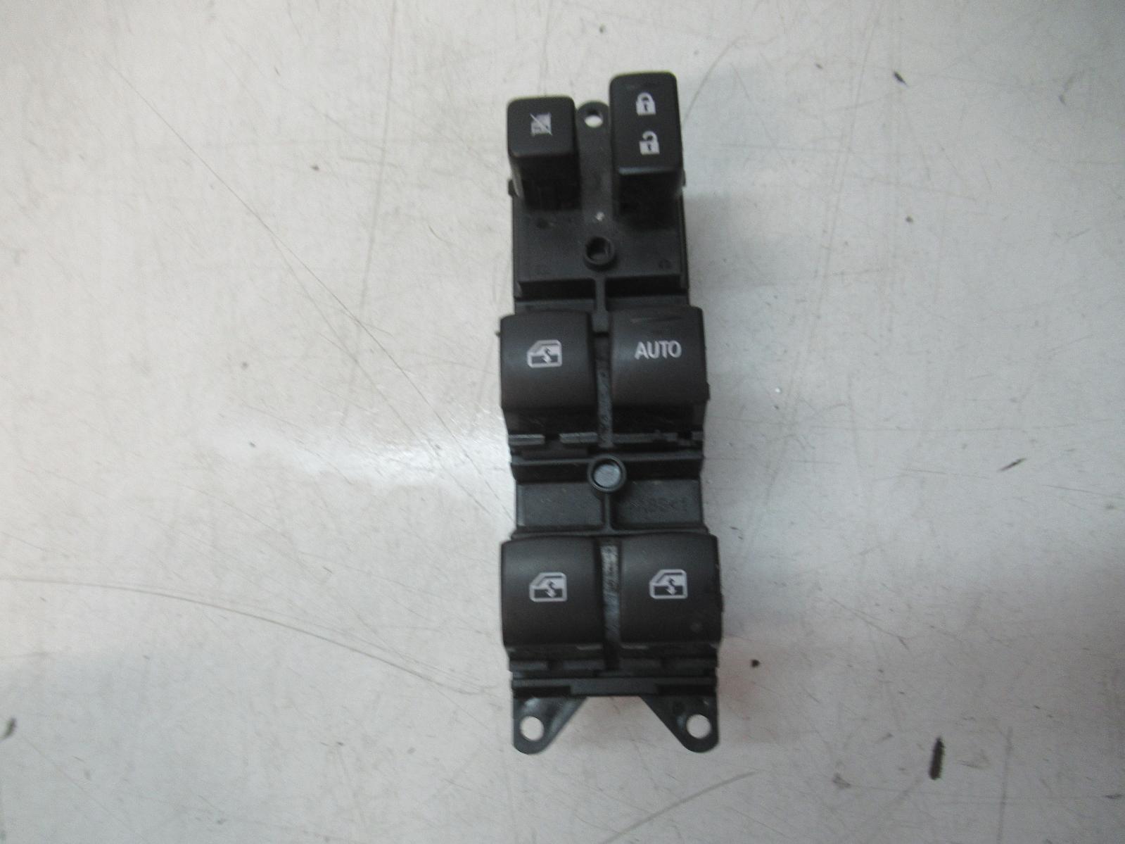 View Auto part Pwr Dr Wind Switch Mitsubishi Outlander 2016