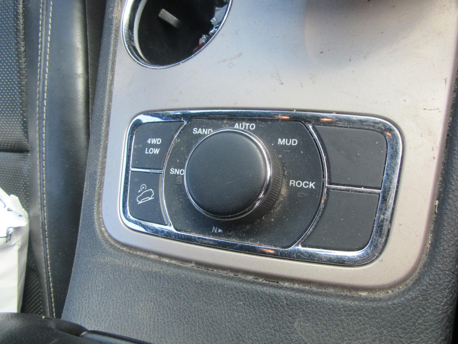 View Auto part Instrument Cluster Jeep Grandcherokee 2013