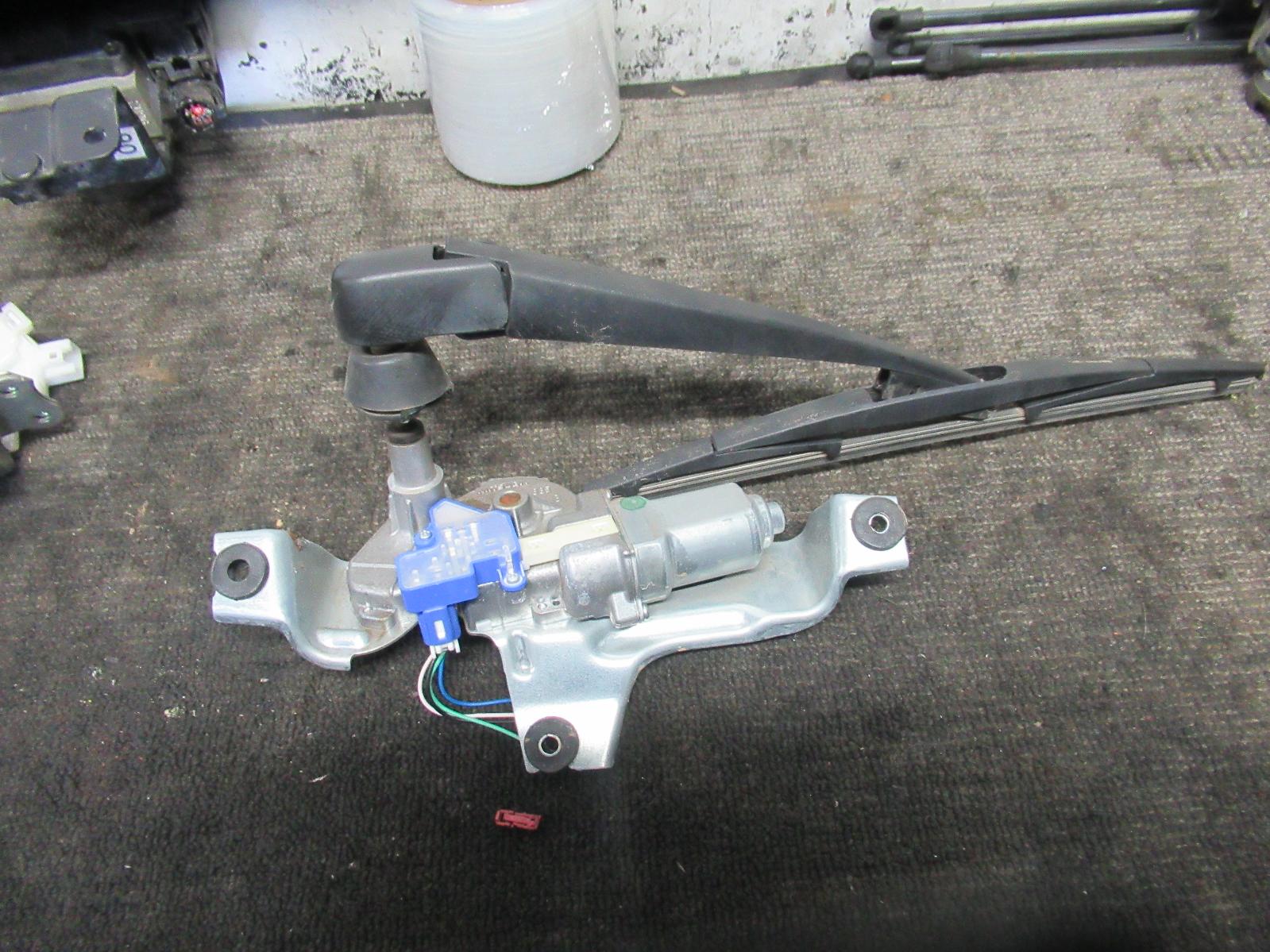 View Auto part Wiper Motor Mitsubishi Outlander 2014