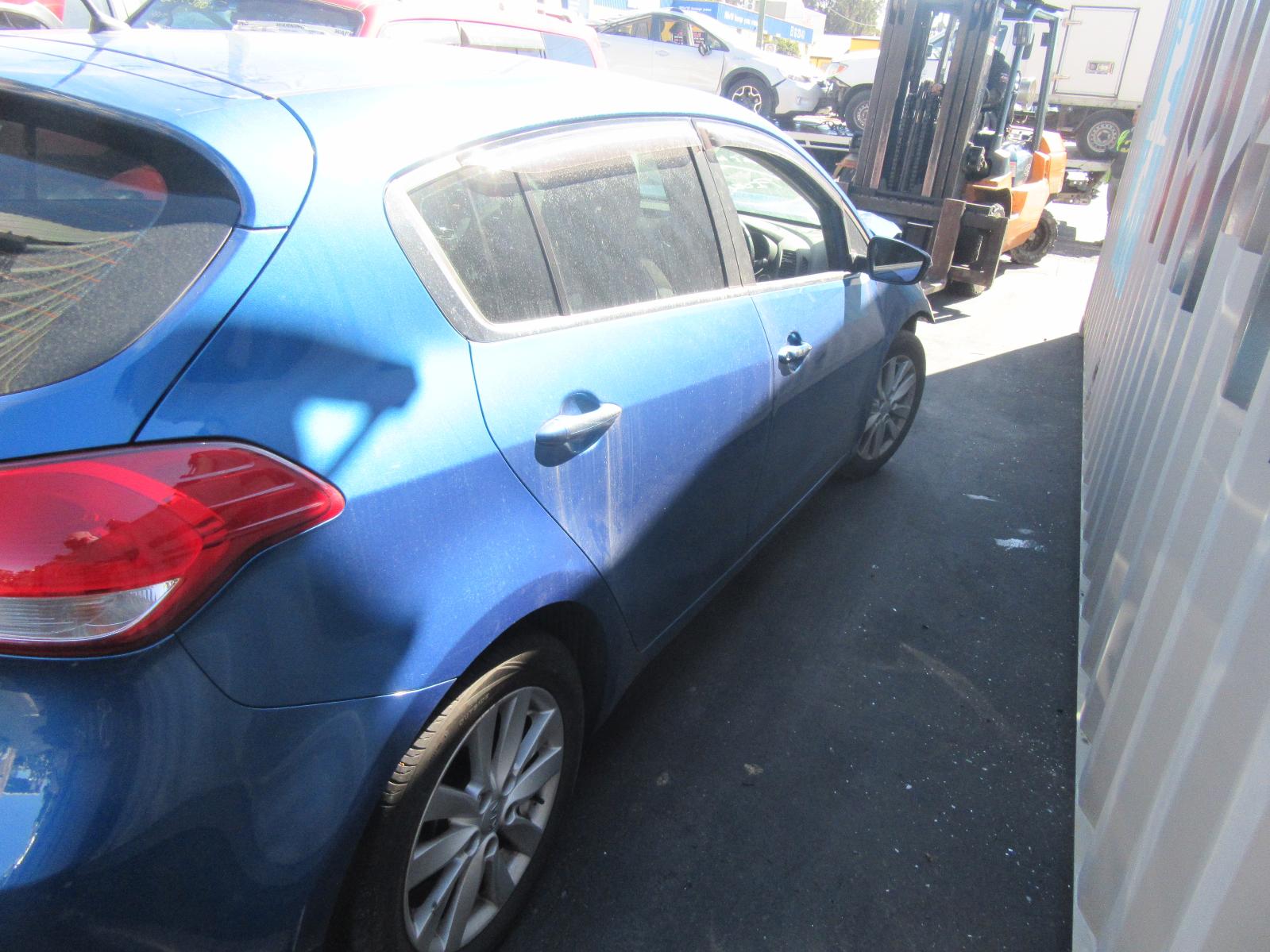 View Auto part Right Front Window Reg/Motor Kia Cerato 2013