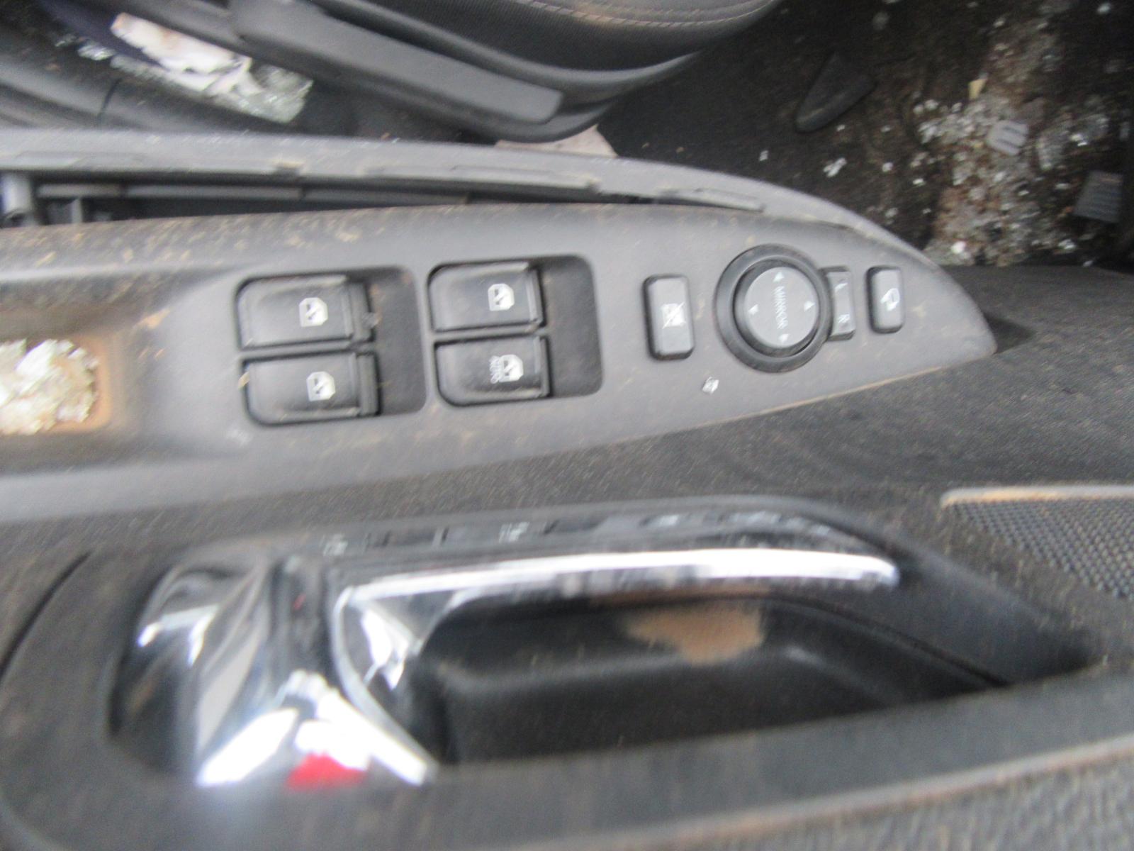 View Auto part Left Guard Hyundai I20 2013