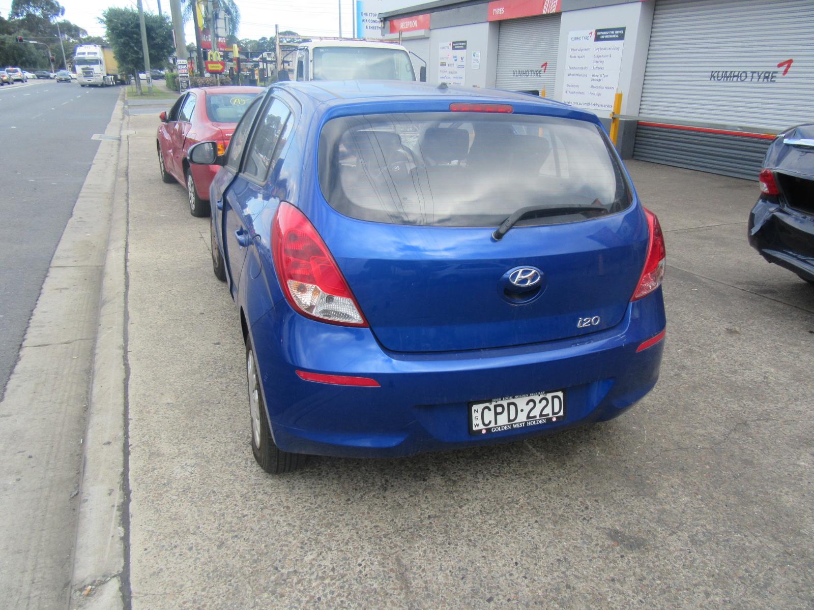 View Auto part Left Guard Hyundai I20 2013