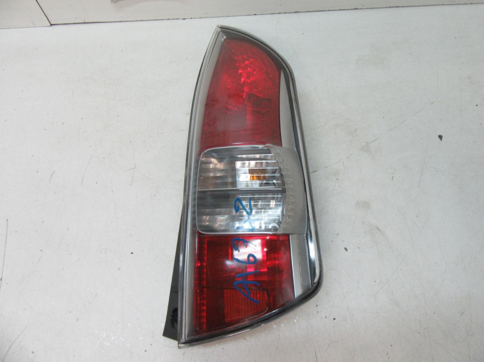 View Auto part Right Taillight Daihatsu Sirion 2005