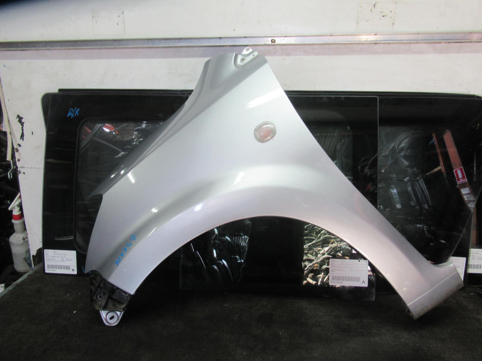 View Auto part Left Guard Daihatsu Sirion 2005