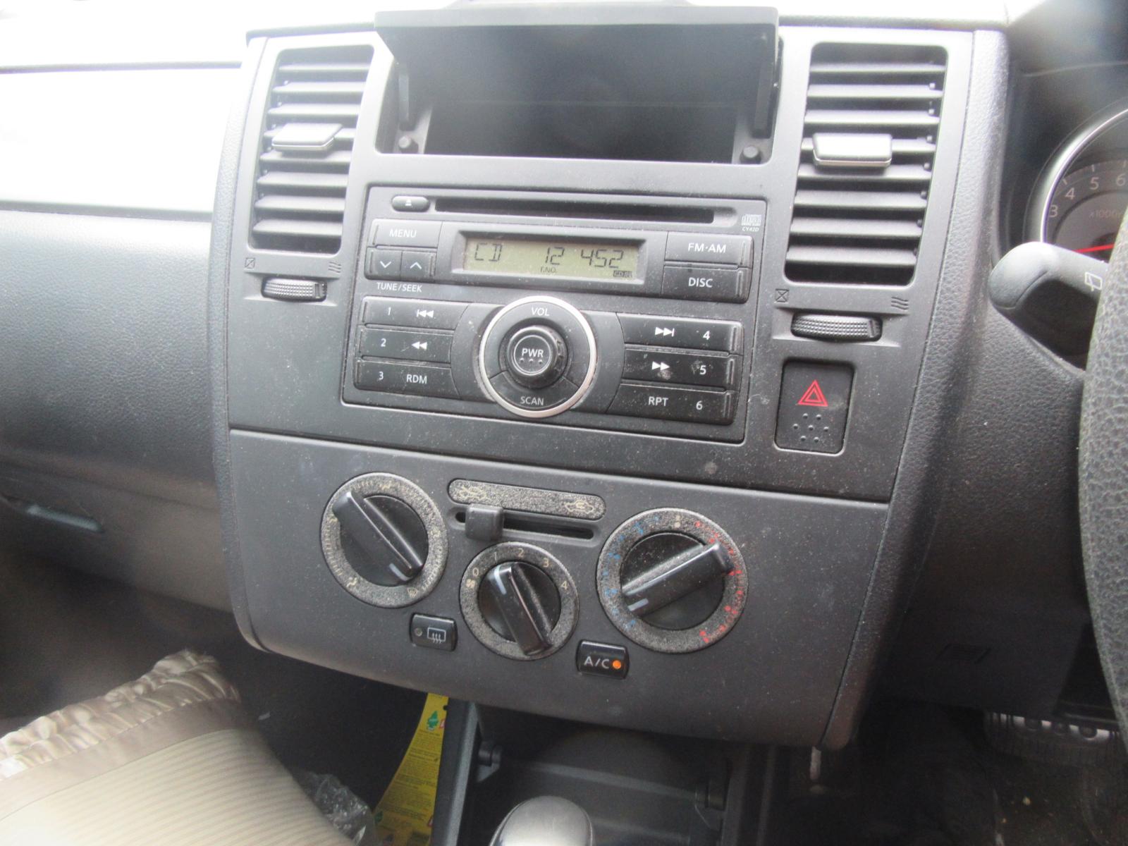 View Auto part Right Door Mirror Nissan Tiida 2009