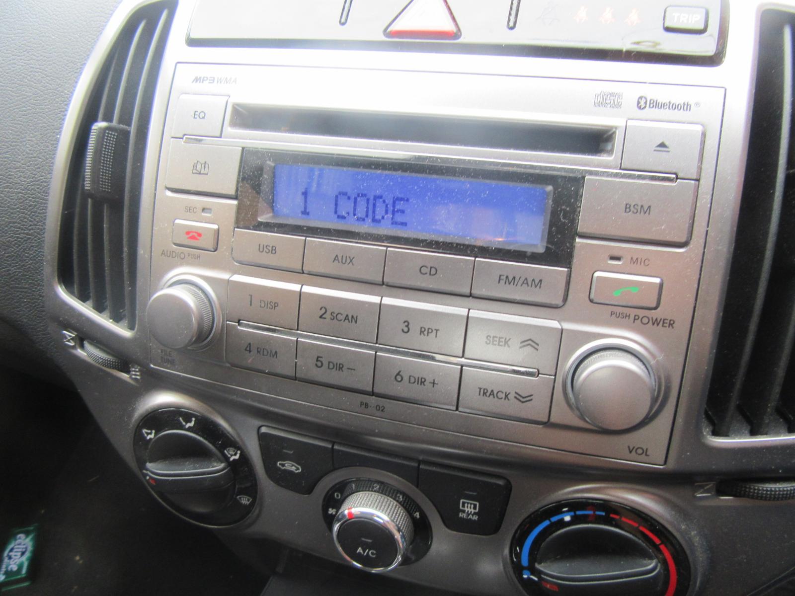 View Auto part Instrument Cluster Hyundai I20 2013
