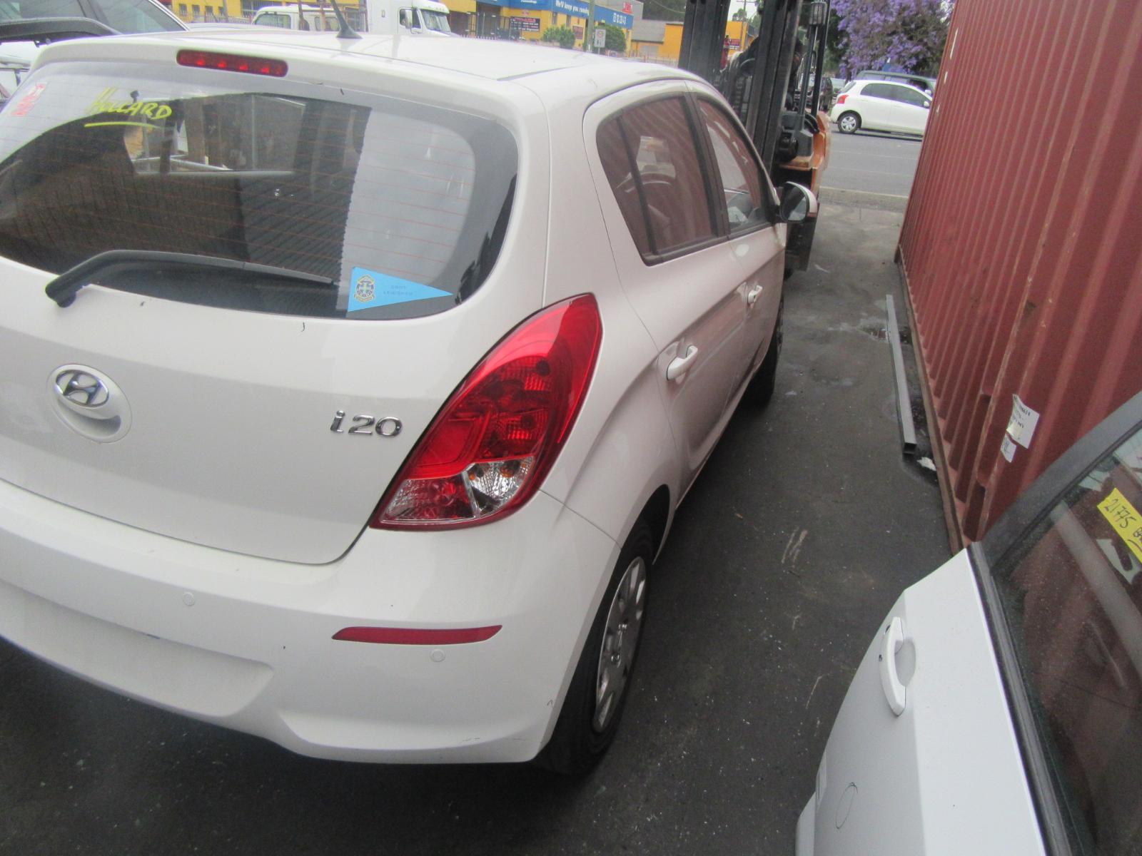 View Auto part Instrument Cluster Hyundai I20 2013