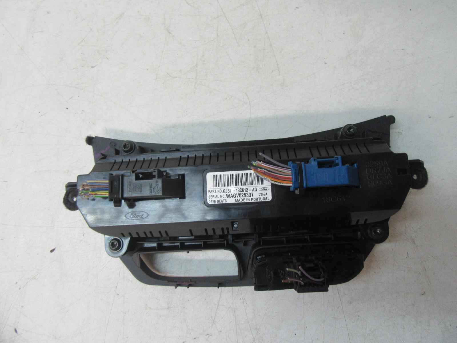 View Auto part Heater/Ac Controls Ford Escape 2017