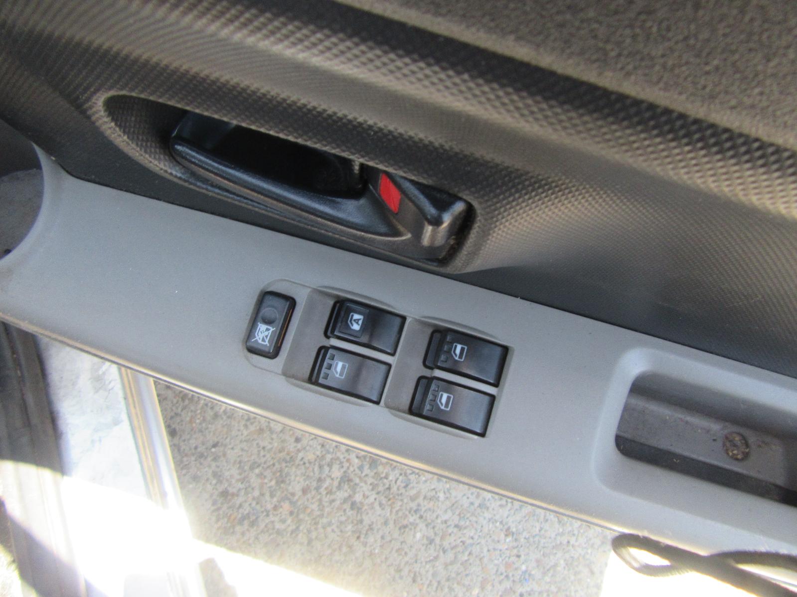 View Auto part Right Taillight Daihatsu Sirion 2005