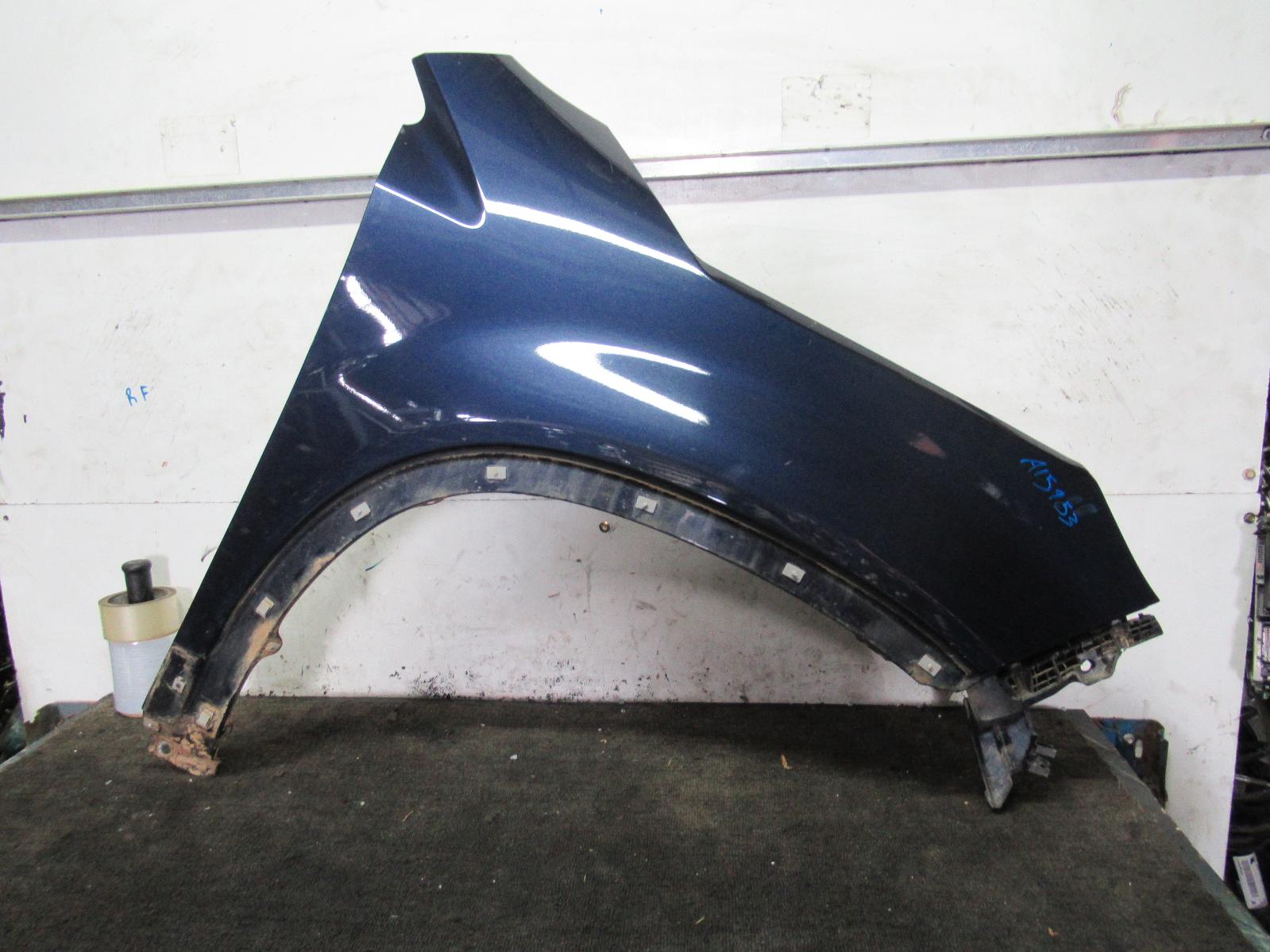 View Auto part Right Guard Kia Sorento 2013