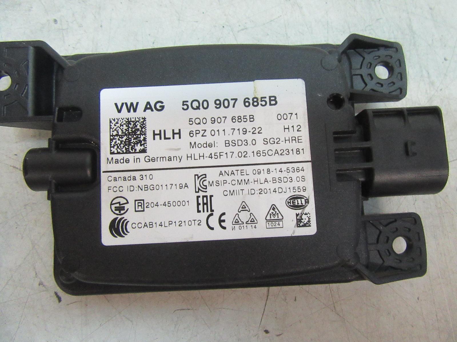 View Auto part Misc Volkswagen Golf 2016