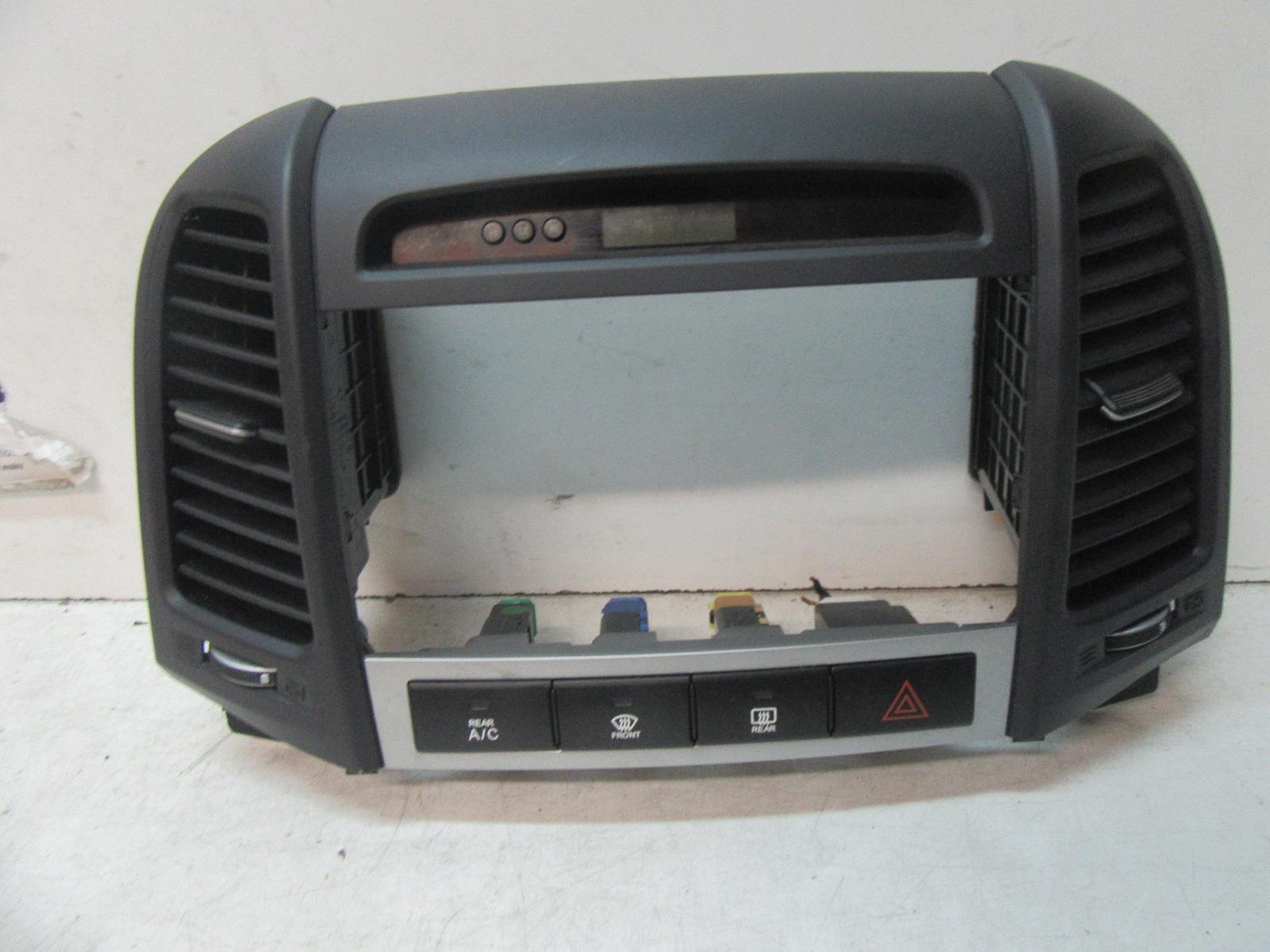 View Auto part Clock Hyundai Santa Fe 2007
