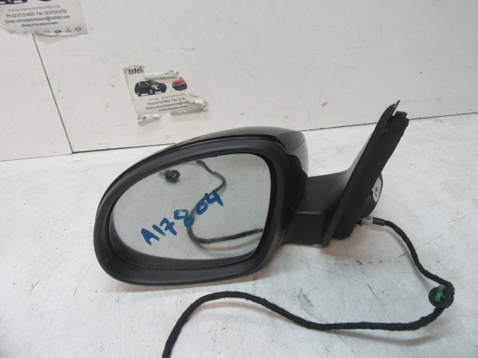 View Auto part Left Door Mirror Volkswagen Tiguan 2009