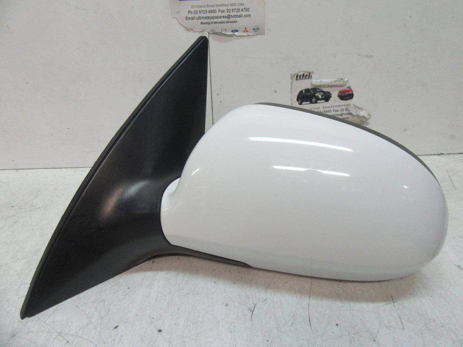 View Auto part Left Door Mirror Hyundai I30 2010