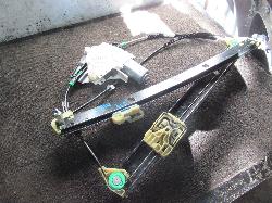 View Auto part Right Front Window Reg/Motor Audi Q5 2011