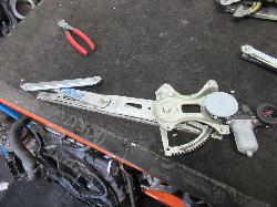 View Auto part Right Front Window Reg/Motor Lexus Is250/is250c 2006