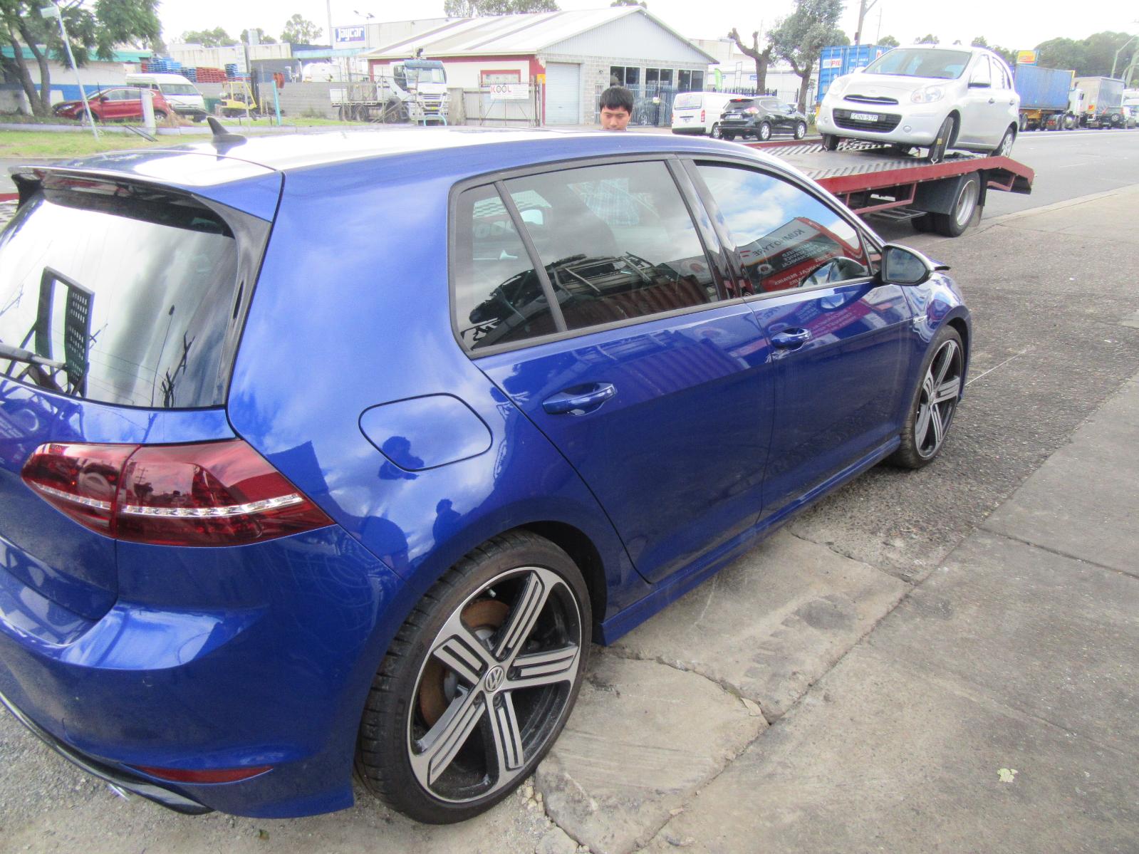 View Auto part Misc Volkswagen Golf 2016