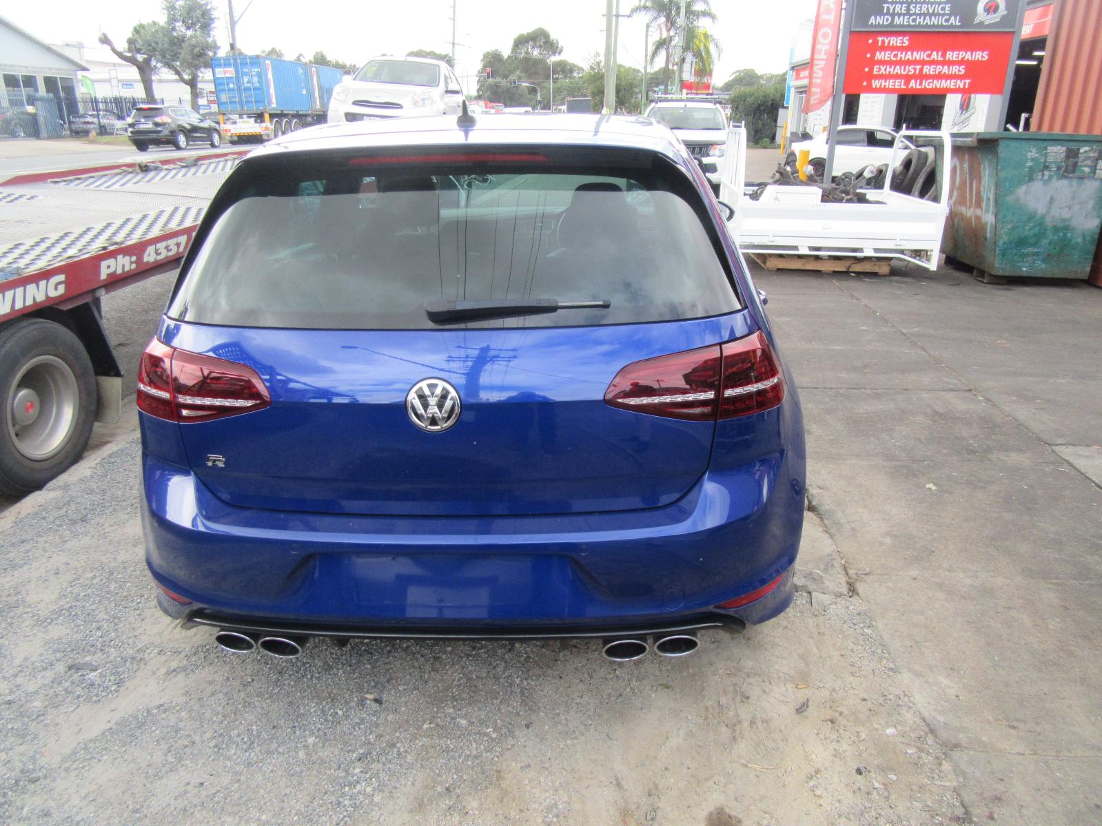 View Auto part Misc Volkswagen Golf 2016