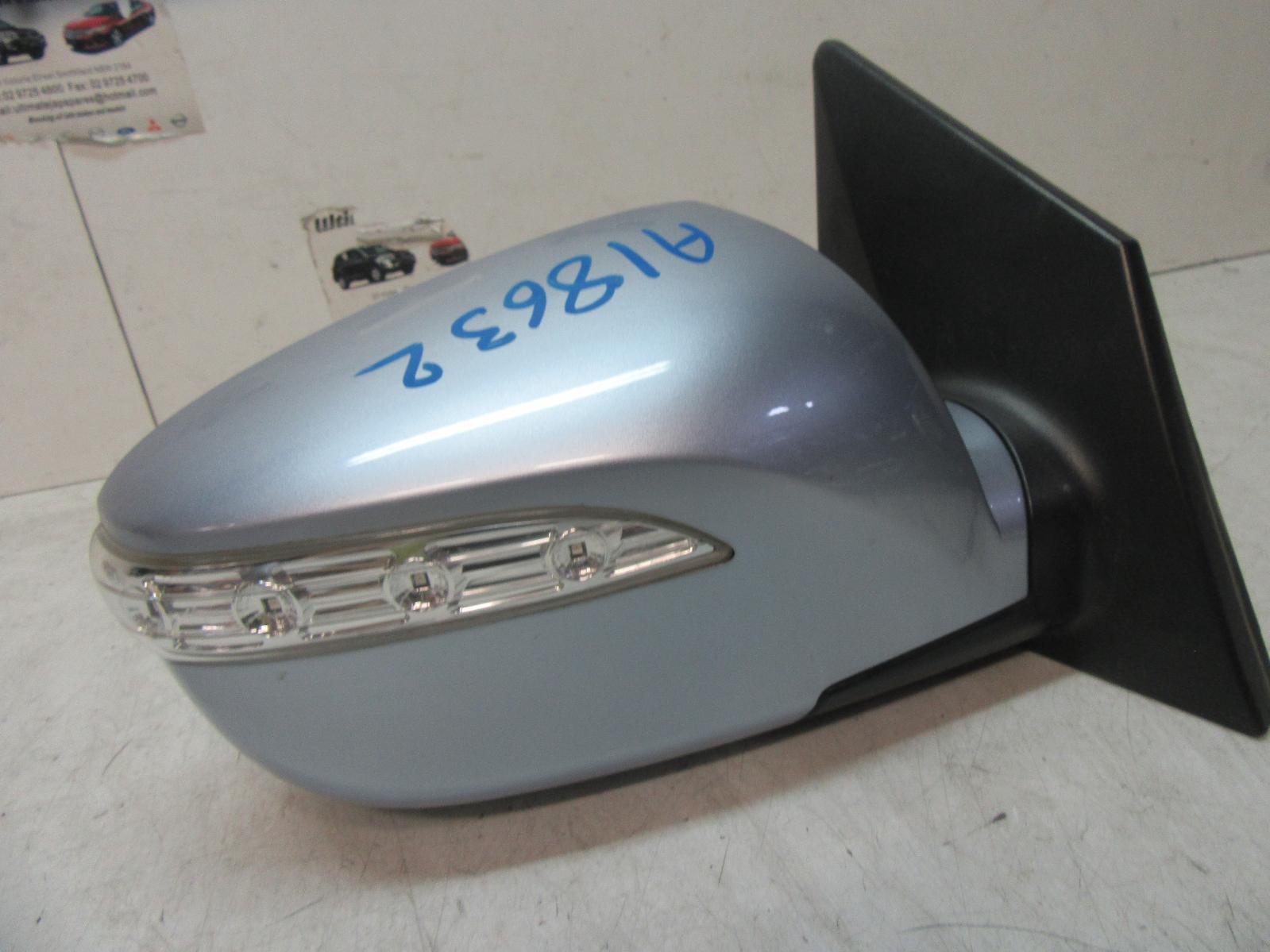 View Auto part Right Door Mirror Hyundai Ix35 2011