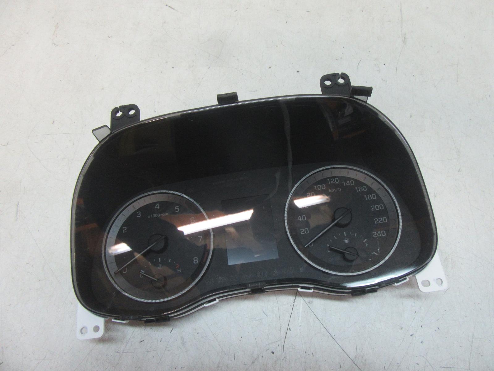 View Auto part Instrument Cluster Hyundai Tucson 2015