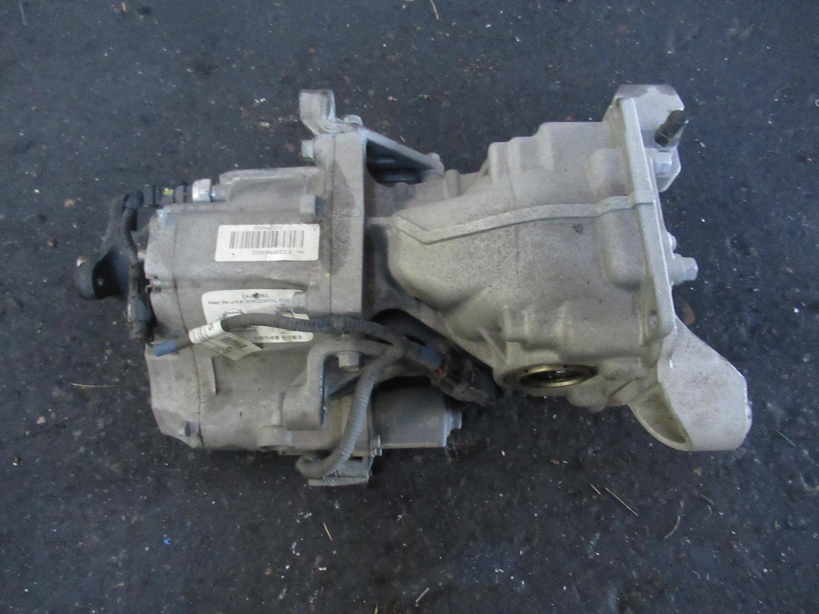 View Auto part Differential Centre Hyundai Tucson 2015