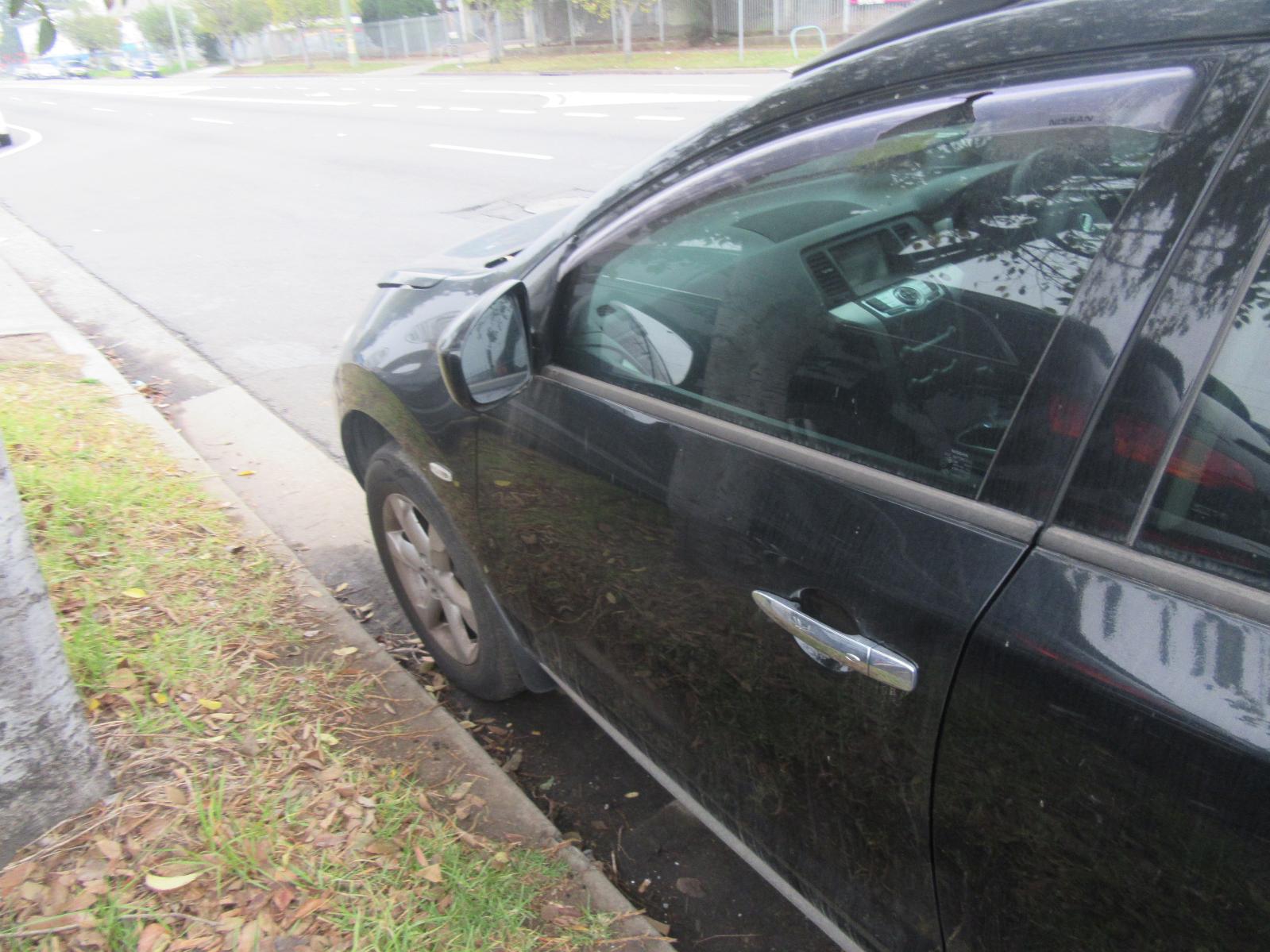View Auto part Right Rear Door Sliding Nissan Murano 2010