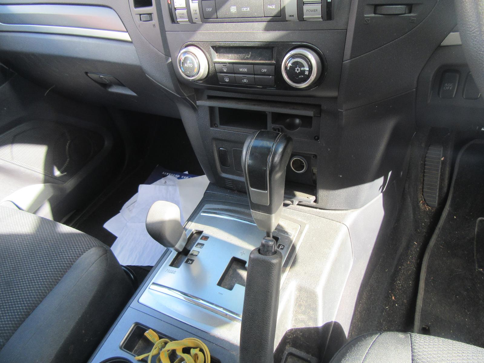 View Auto part Air Flow Meter Mitsubishi Pajero 2008