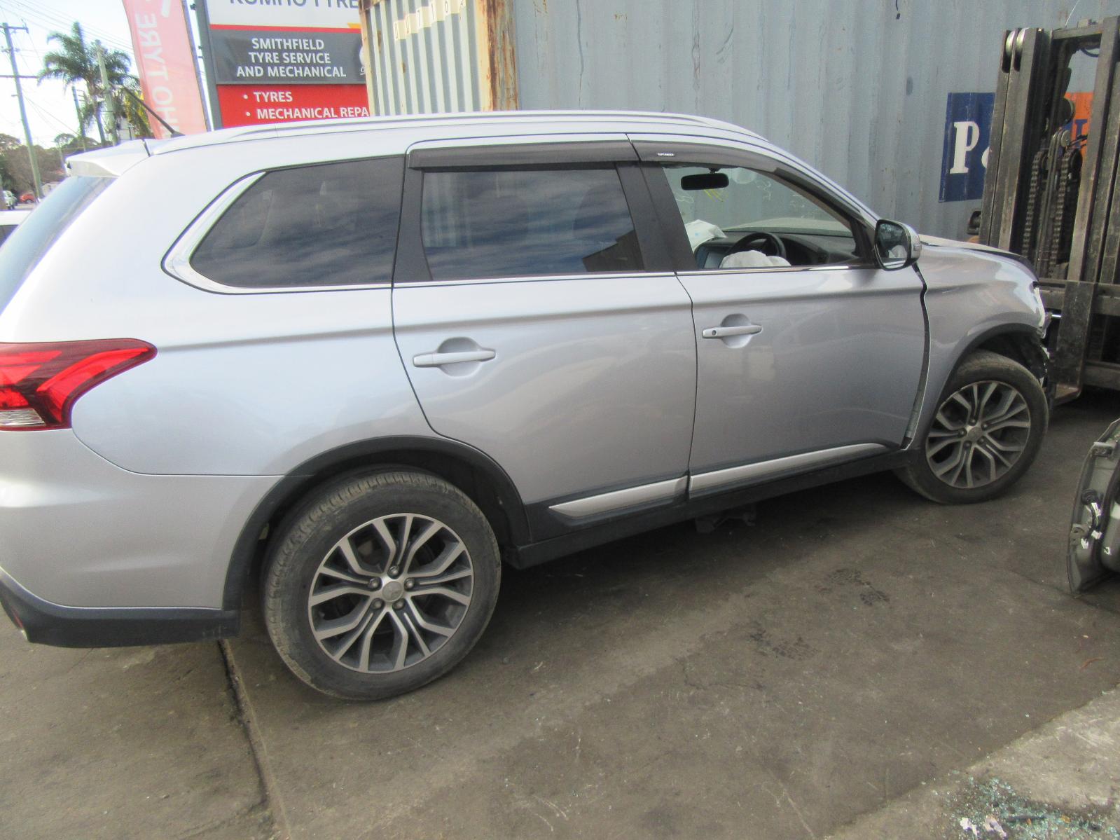 View Auto part Instrument Cluster Mitsubishi Outlander 2016