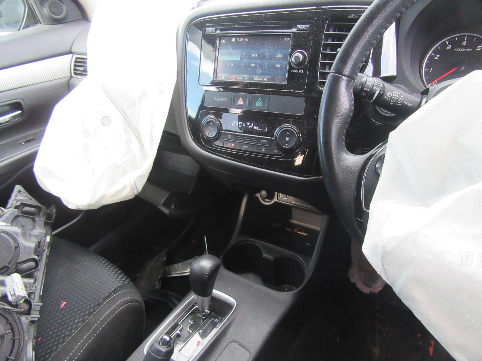 View Auto part Instrument Cluster Mitsubishi Outlander 2016