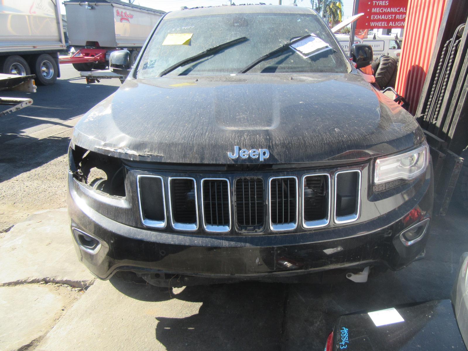 View Auto part Right Door Mirror Jeep Grandcherokee 2013