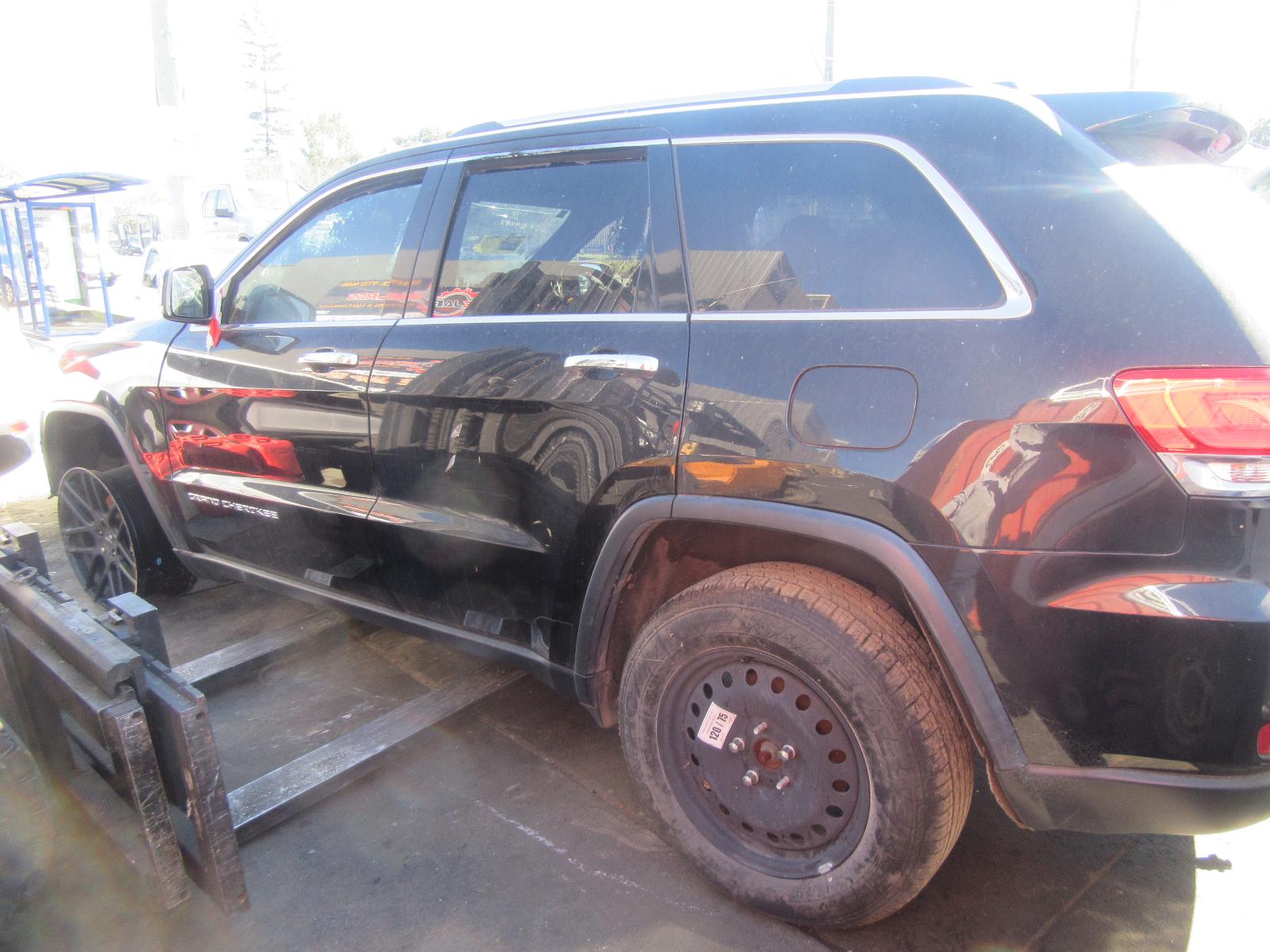 View Auto part Right Door Mirror Jeep Grandcherokee 2013