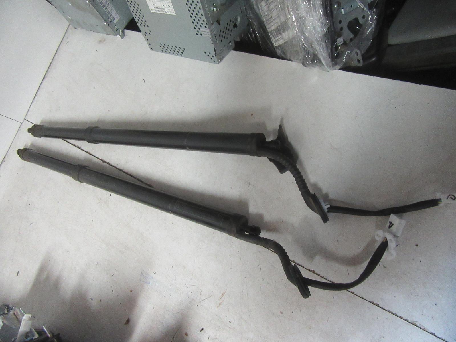 View Auto part Hatch Strut Mazda Cx9 2017