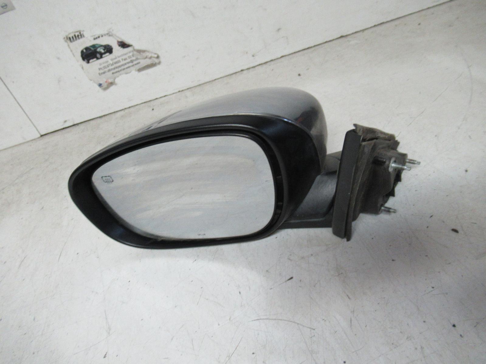 View Auto part Left Door Mirror Chrysler 300c 2007