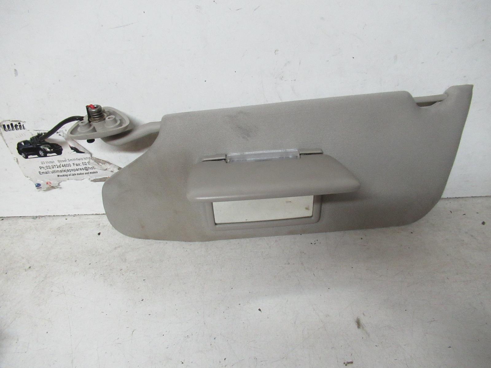 View Auto part Sunvisor Chrysler 300c 2007